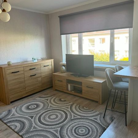 Riverside Apartment Paernu Bagian luar foto